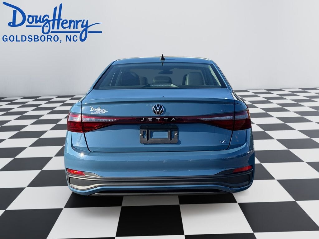 Used 2025 Volkswagen Jetta 1.5T SE Sedan