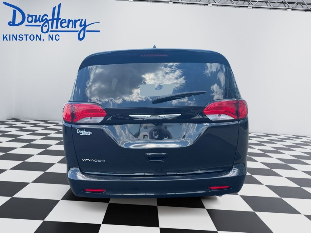 Used 2023 Chrysler Voyager LX Minivan/Van