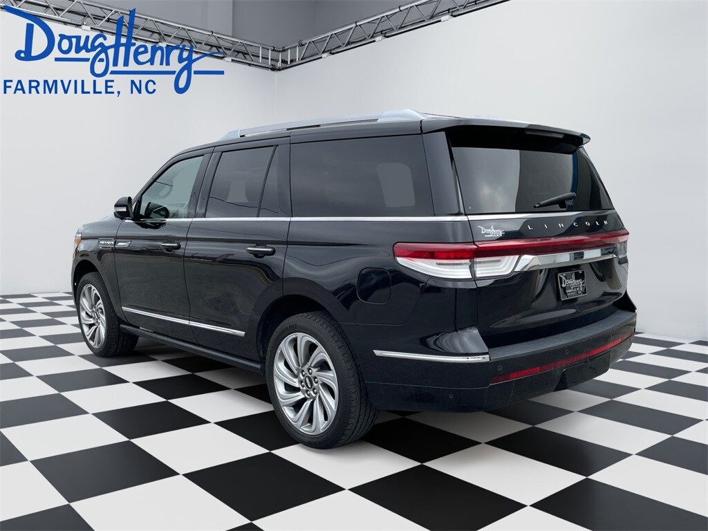 2022 Lincoln Navigator Reserve photo 3