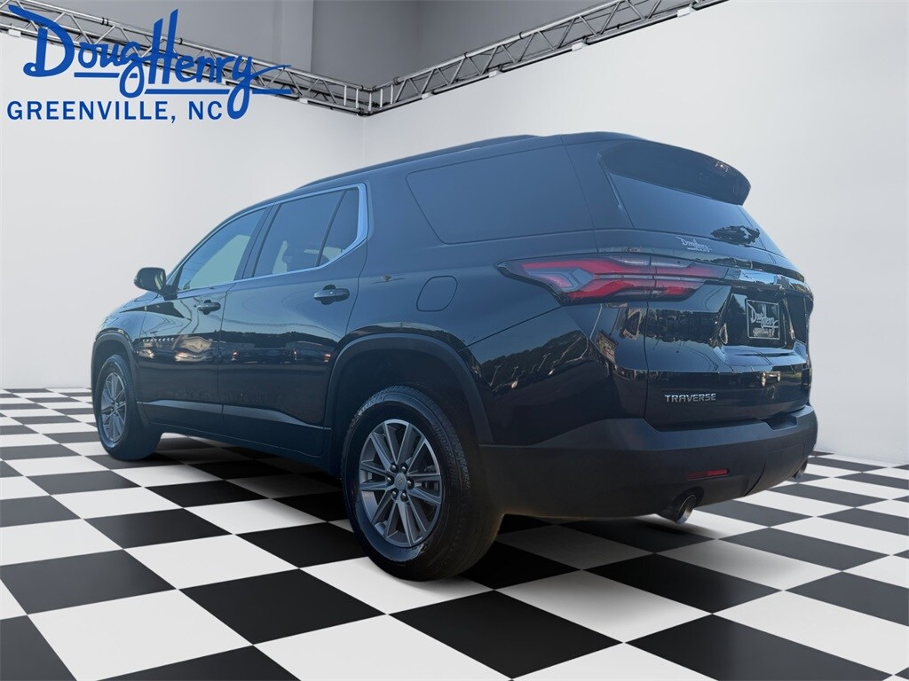 Used 2023 Chevrolet Traverse LT SUV