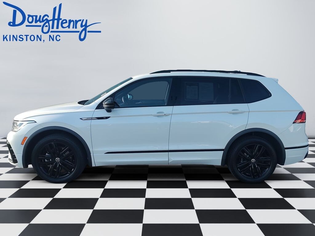 Used 2022 Volkswagen Tiguan 2.0T SE R-Line Black SUV