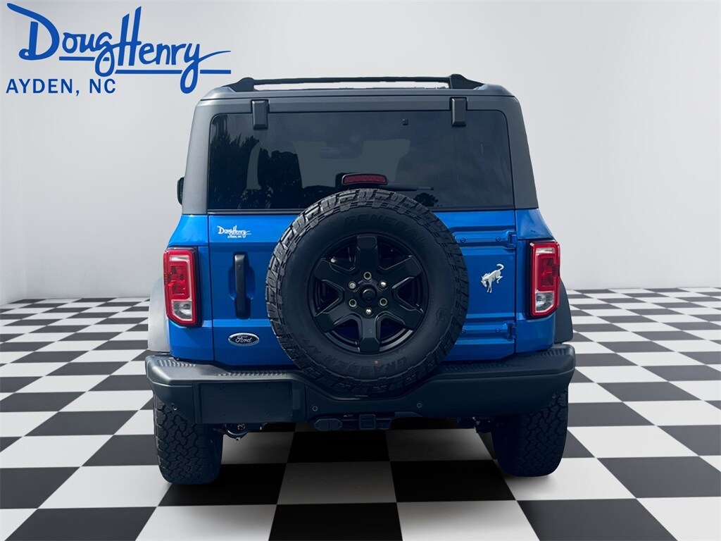 2024 Ford Bronco Black Diamond photo 4