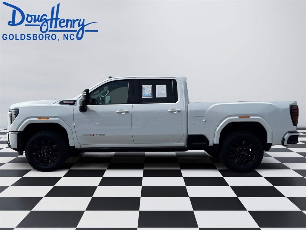 2024 Gmc Sierra 2500 HD AT4 photo 2
