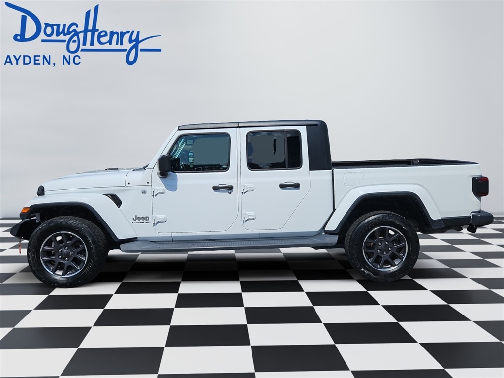 Used 2020 Jeep Gladiator Overland Truck