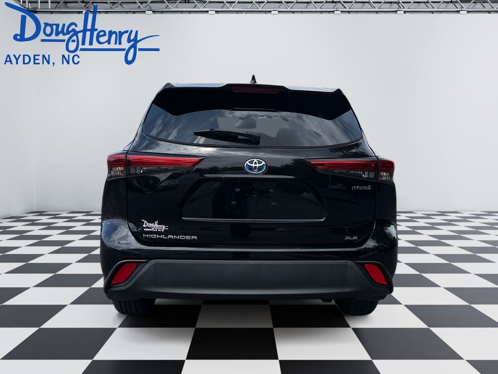Used 2023 Toyota Highlander Hybrid XLE SUV