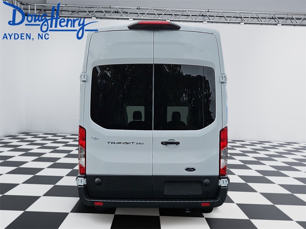 2025 Ford Transit Cargo Van photo 4