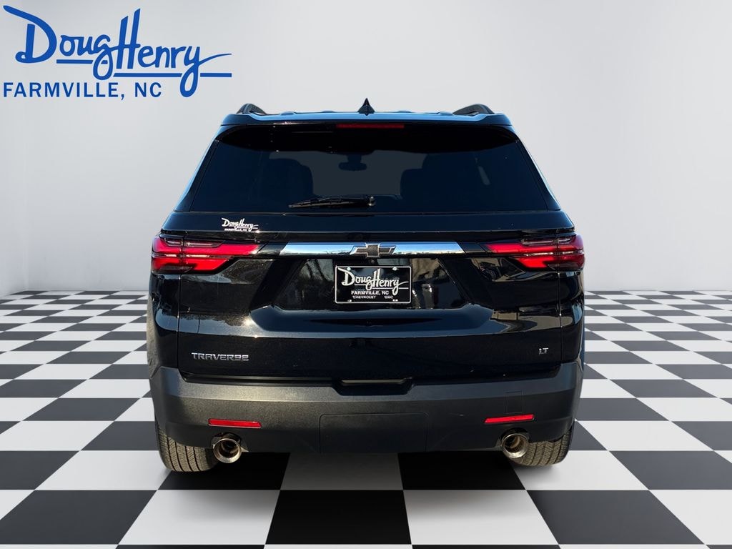 Used 2023 Chevrolet Traverse LT SUV