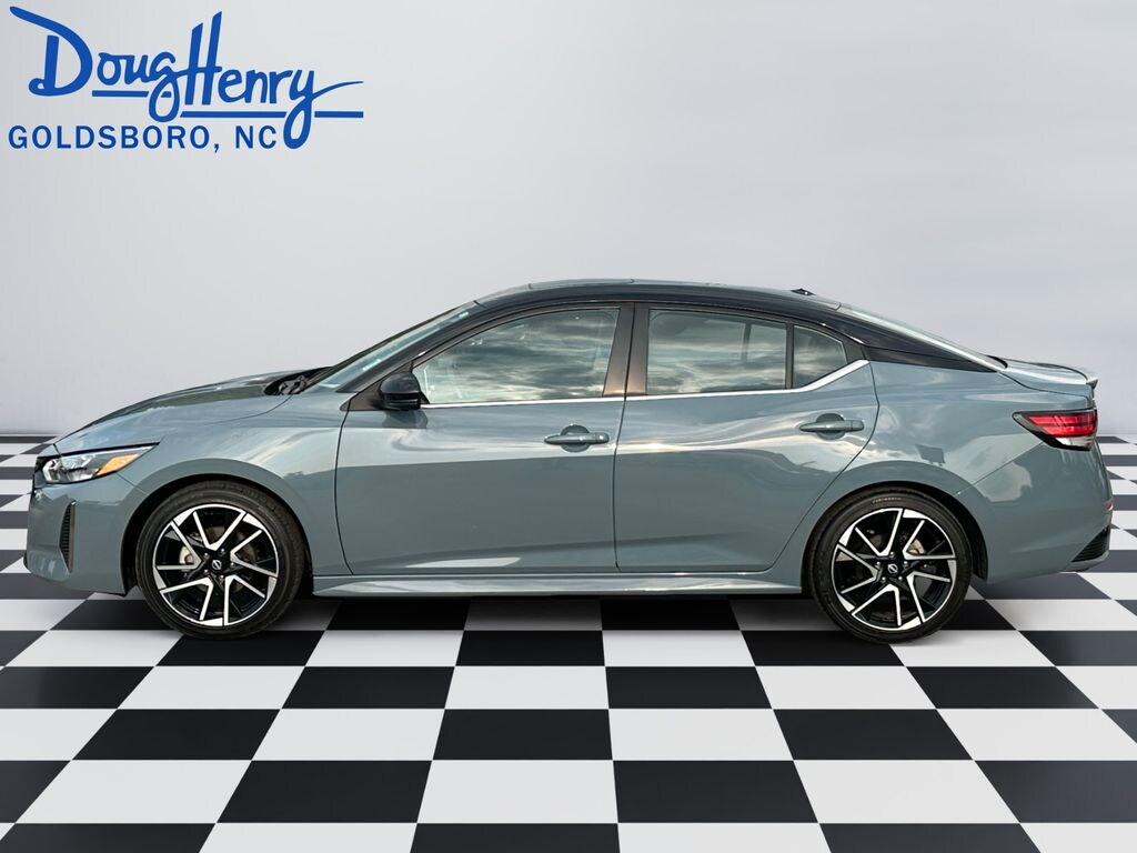 Used 2025 Nissan Sentra SR Sedan