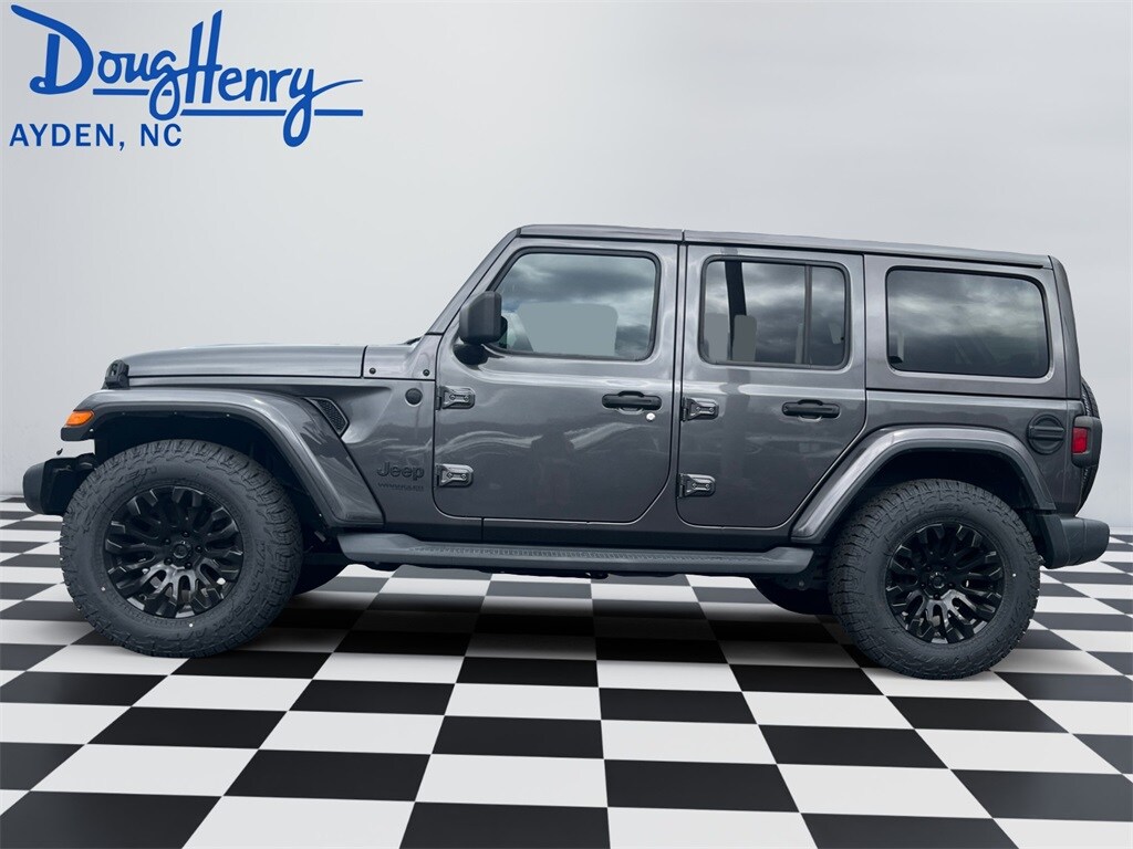 2020 Jeep Wrangler Unlimited Sahara photo 2