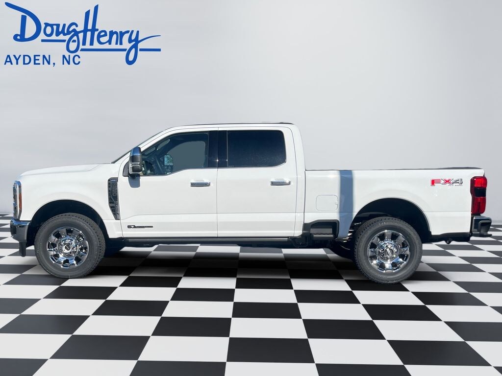 New 2025 Ford F-250SD Lariat Truck