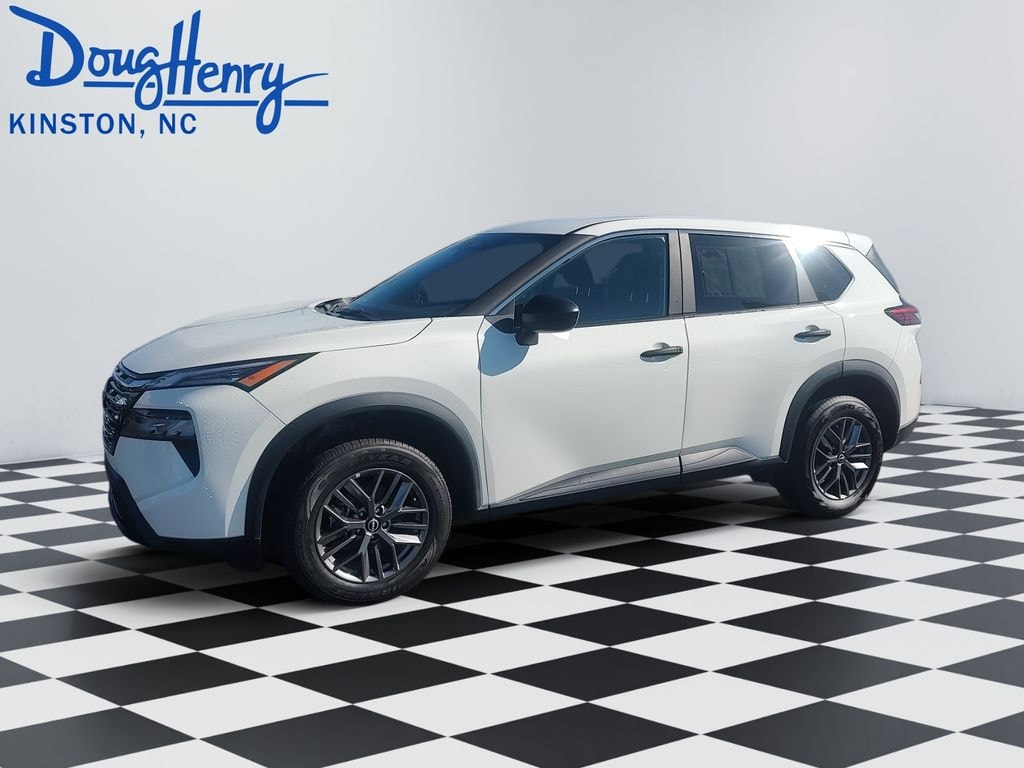 Used 2024 Nissan Rogue S SUV