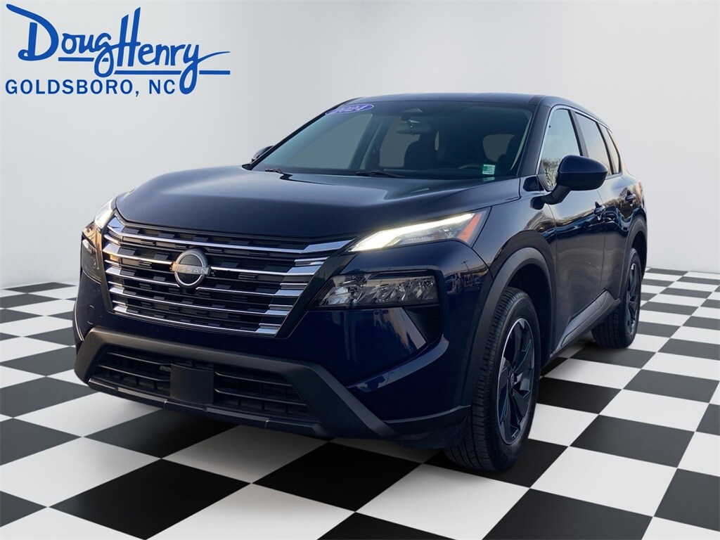 Used 2024 Nissan Rogue SV SUV