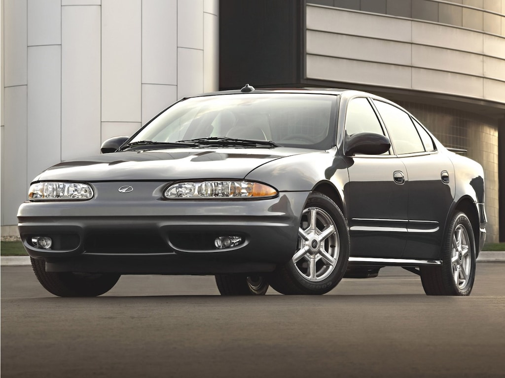 Used 2004 Oldsmobile Alero GL1 Sedan