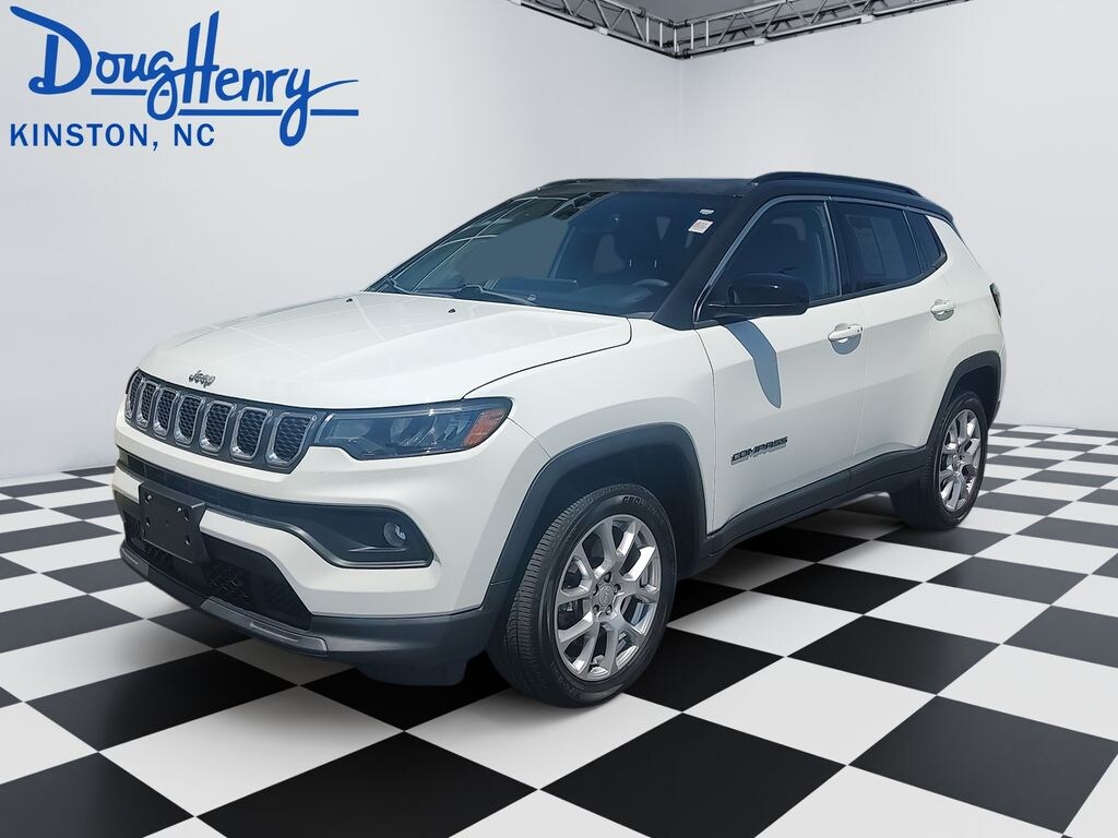 Used 2023 Jeep Compass Latitude Lux SUV