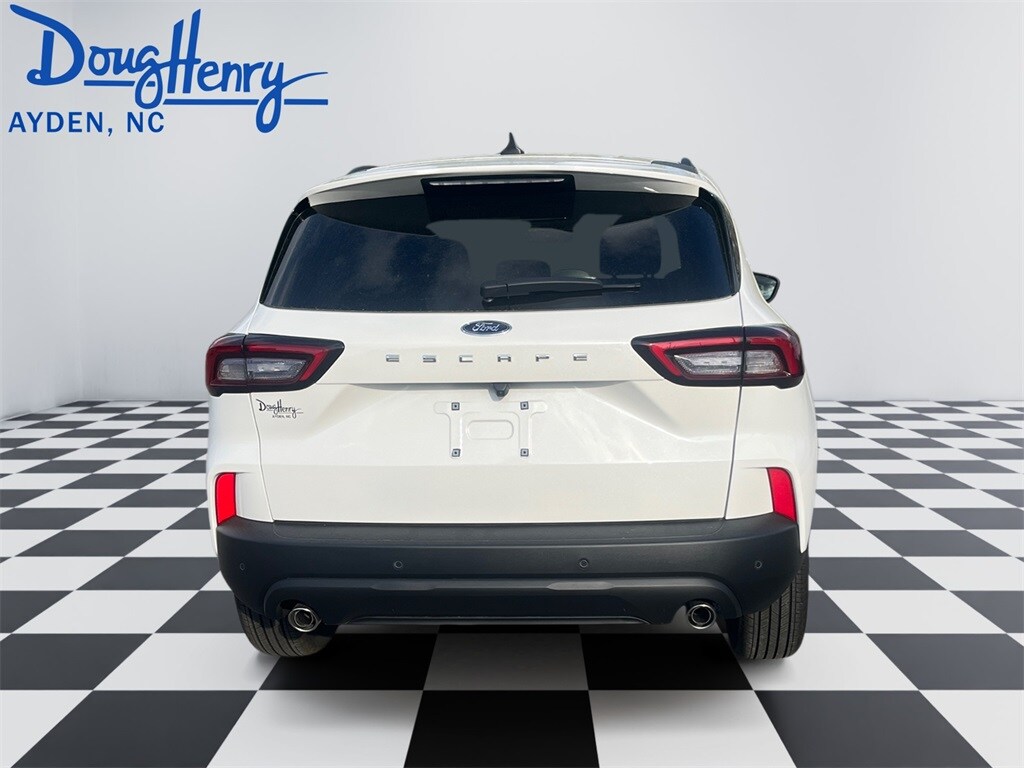 2025 Ford Escape ST-Line photo 4