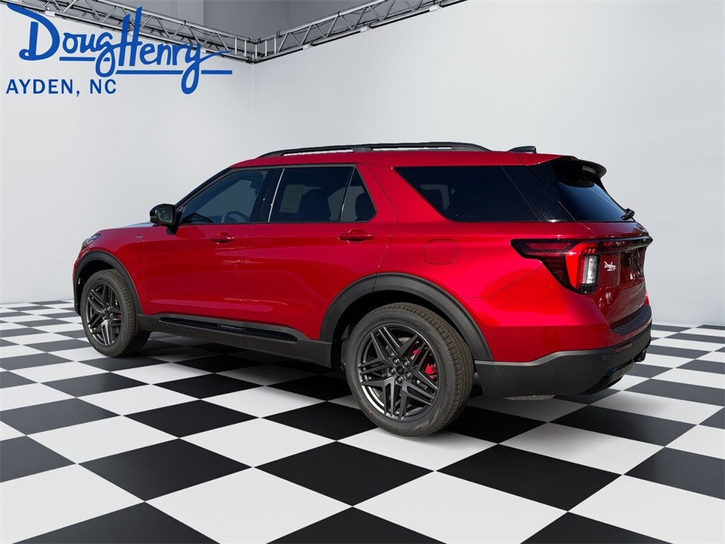 2026 Ford Explorer ST-Line photo 3