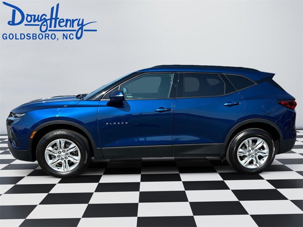 2022 Chevrolet Blazer 2LT photo 2