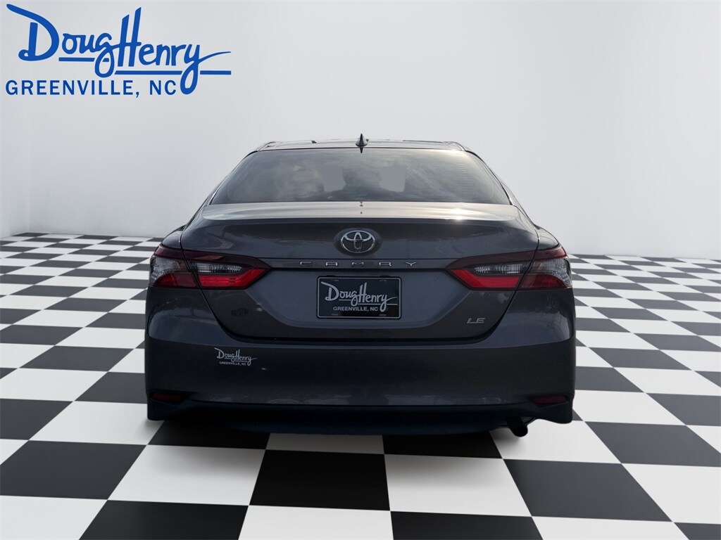 2023 Toyota Camry LE SE photo 4