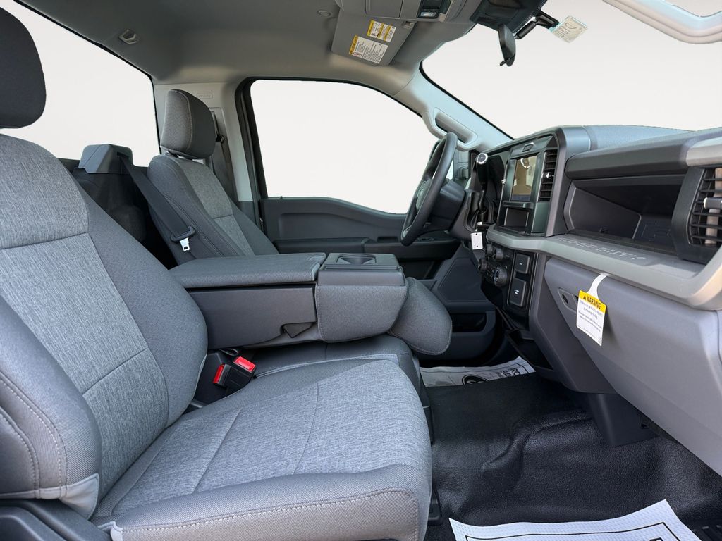 2025 Ford F-250 Super Duty XL - Photo 15