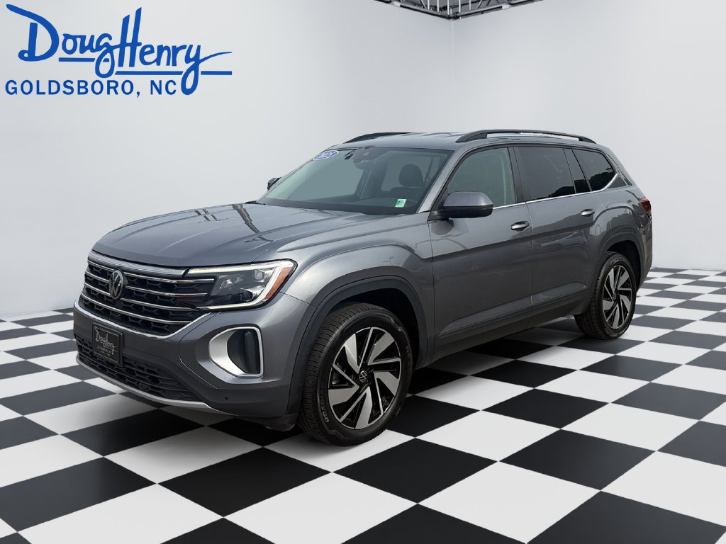 Used 2025 Volkswagen Atlas 2.0T SE w/Technology SUV