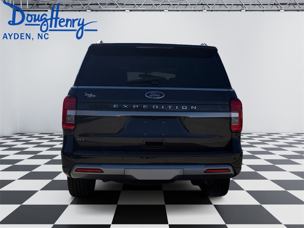 Used 2022 Ford Expedition XLT SUV