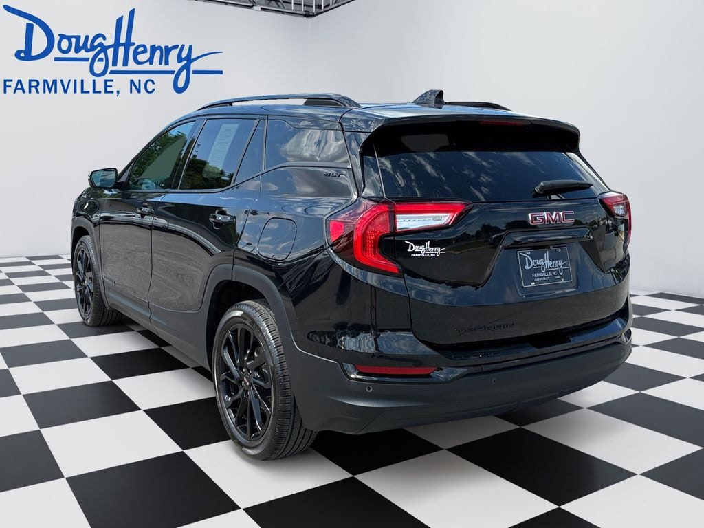 Used 2024 GMC Terrain SLT SUV