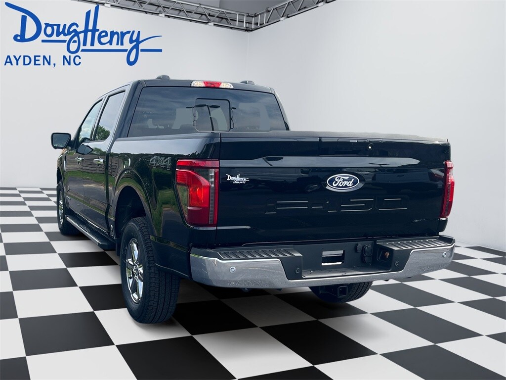 2025 Ford F-150 XLT photo 3