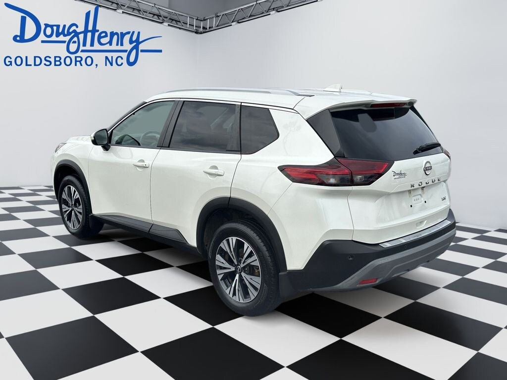 Used 2022 Nissan Rogue SV SUV