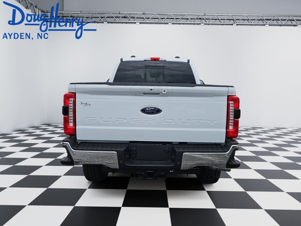 New 2026 Ford F-250SD Lariat Truck