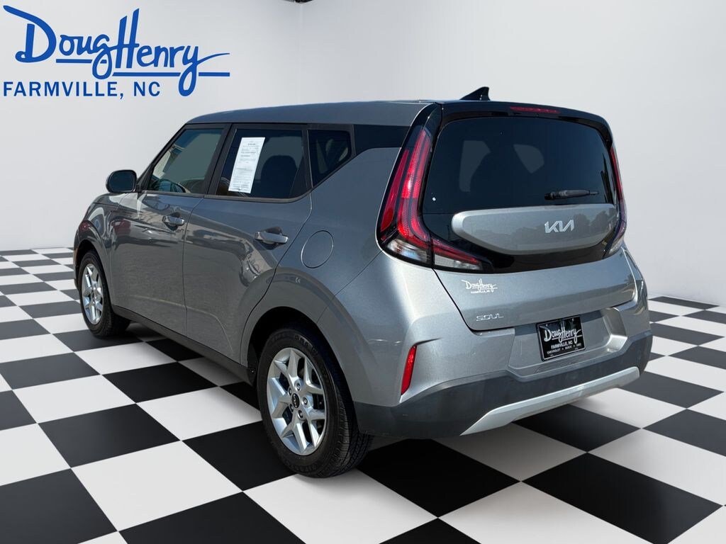 Used 2023 Kia Soul LX Hatchback