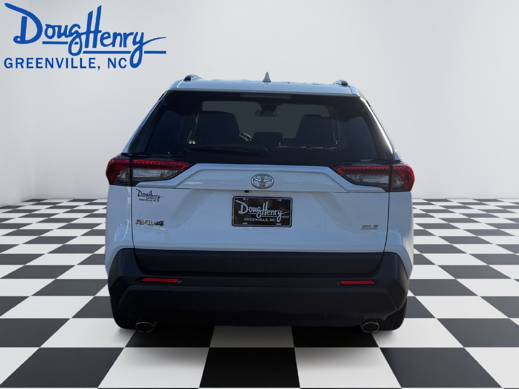Used 2021 Toyota RAV4 XLE SUV