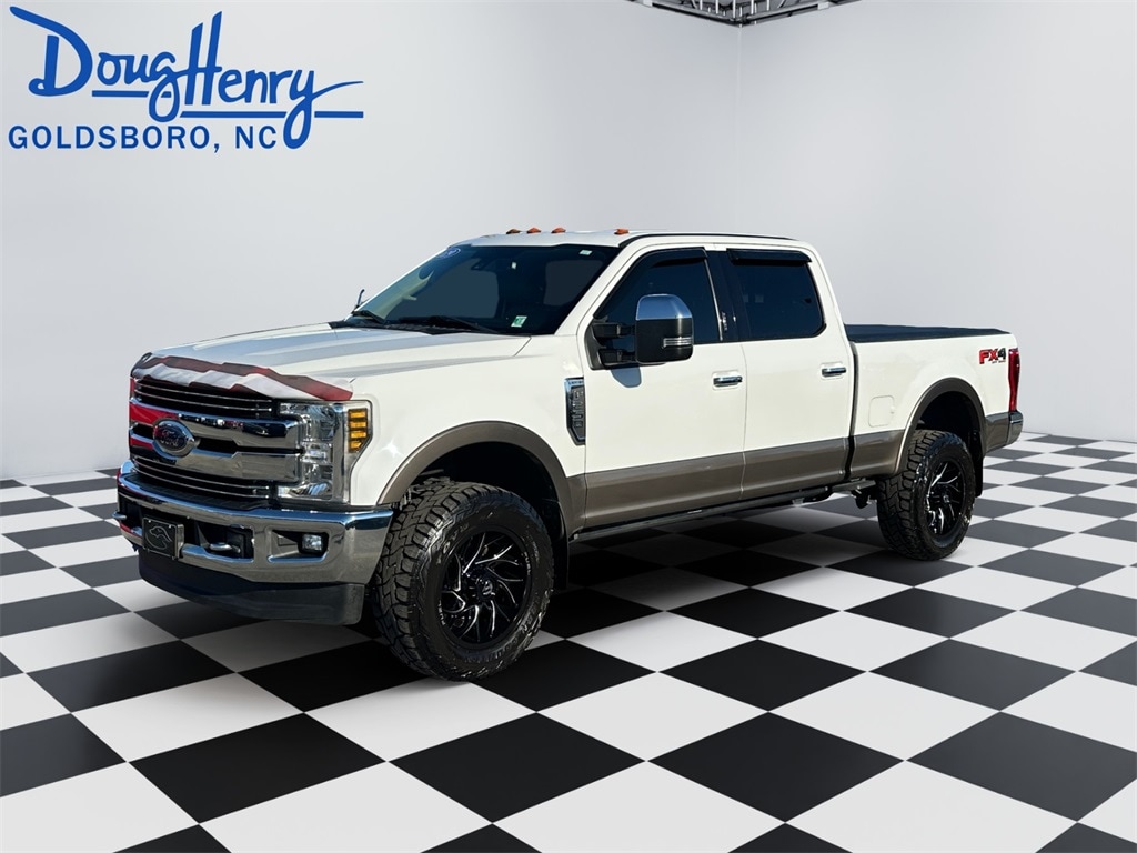 2019 Ford F-250 Super Duty Lariat's photo