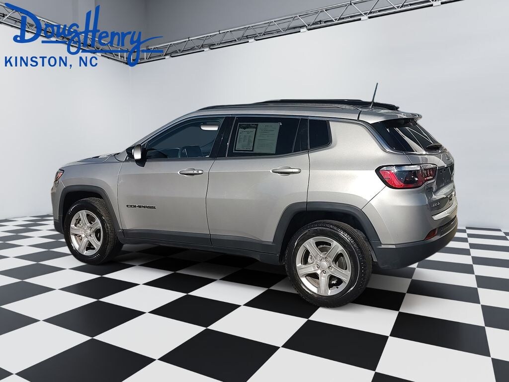 Used 2024 Jeep Compass Latitude SUV