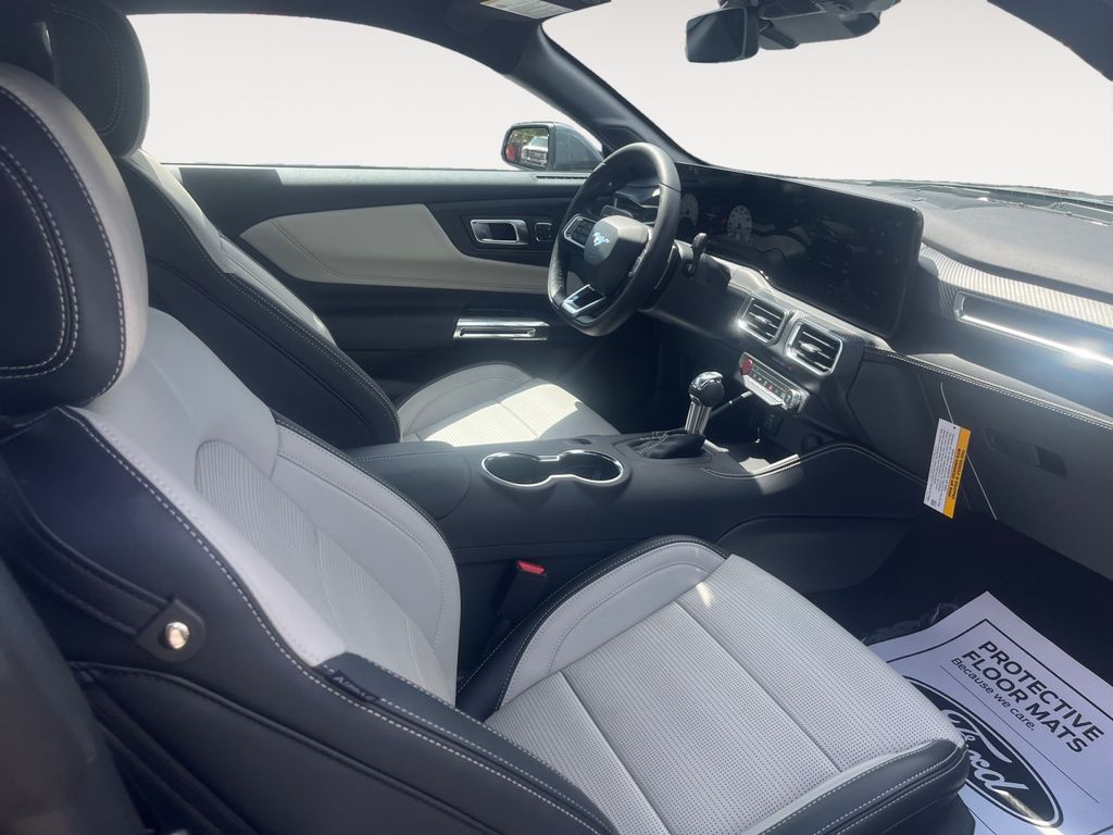 2025 Ford Mustang GT Premium Fastback - Photo 15