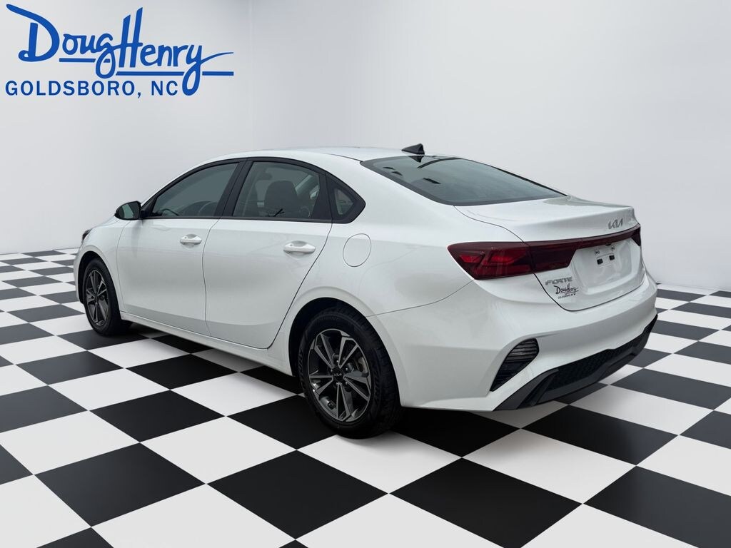 Used 2024 Kia Forte LXS Sedan