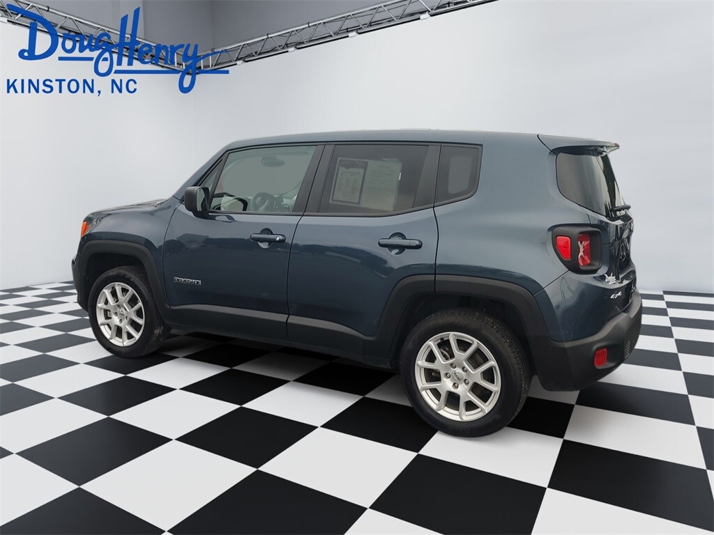 Used 2023 Jeep Renegade Latitude SUV