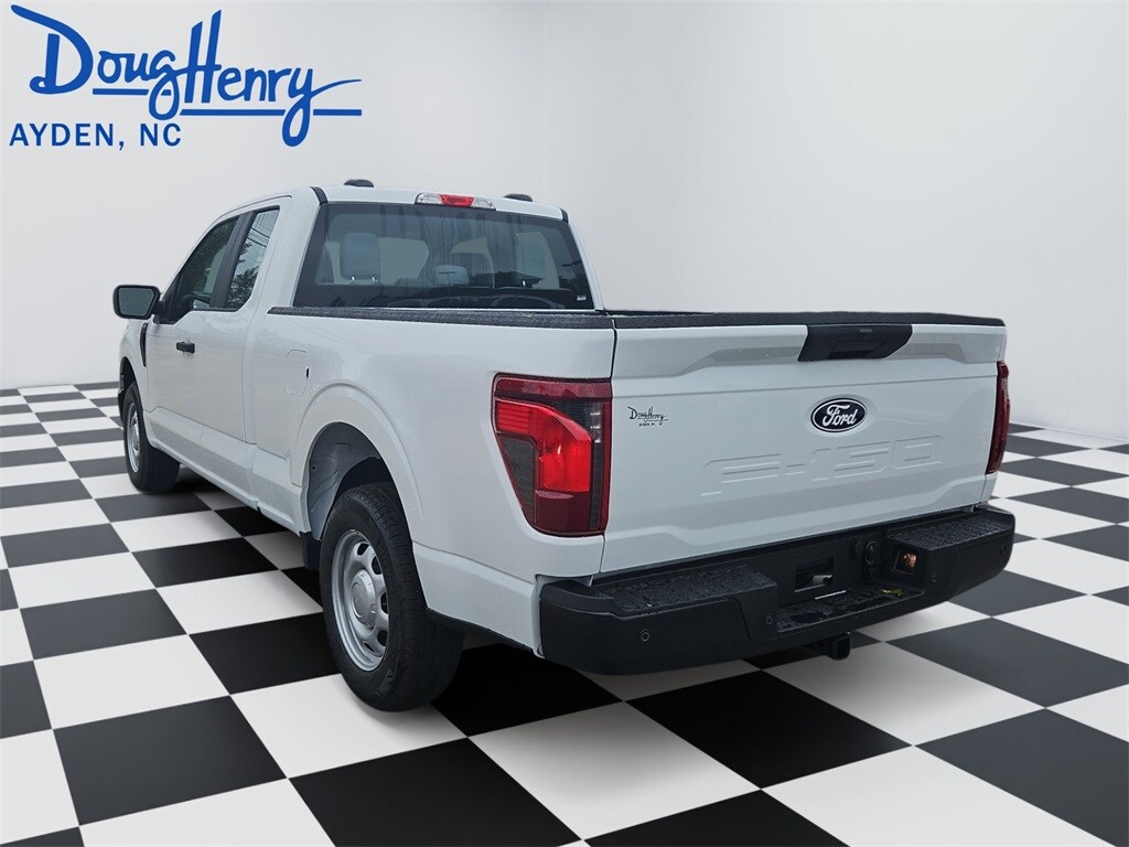 2025 Ford F-150 XL photo 3