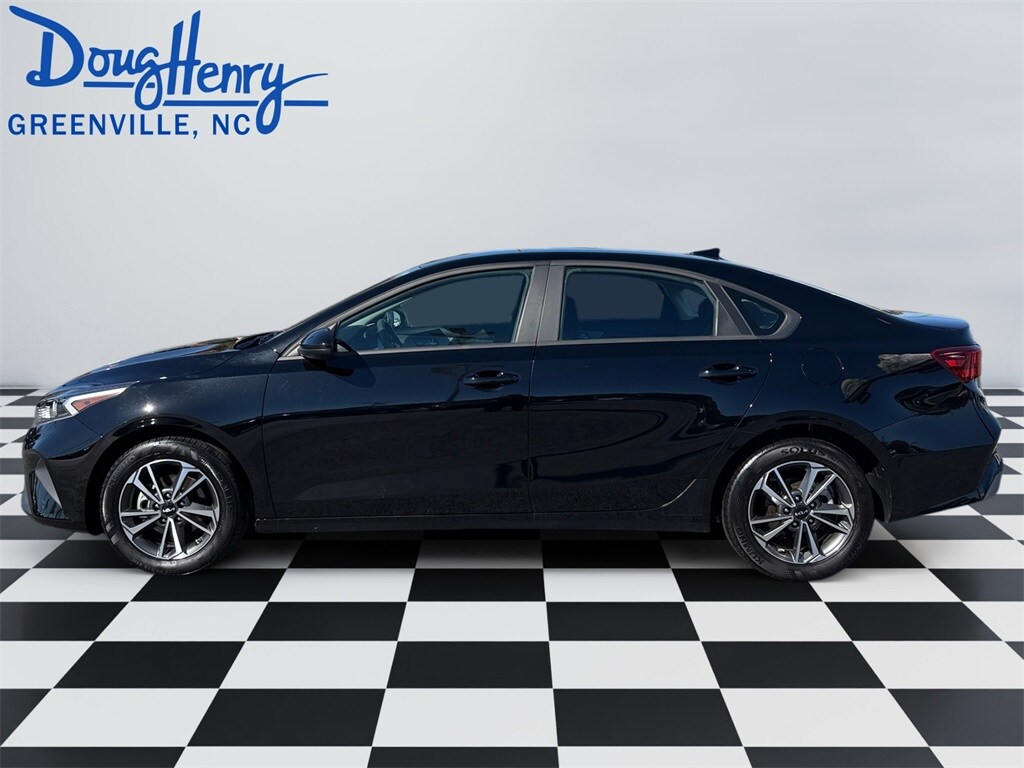 Used 2024 Kia Forte LXS Sedan