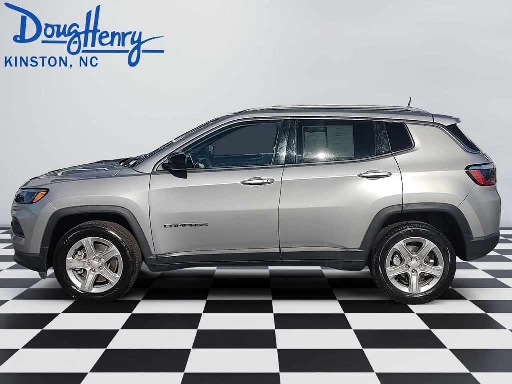 Used 2024 Jeep Compass Latitude SUV