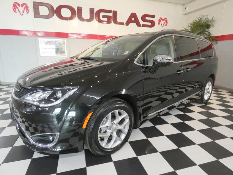 used 2019 pacifica limited