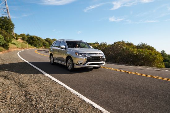 2023-Mitsubishi-OutlanderPHEV-GT-SUV-L11 (1).jpeg