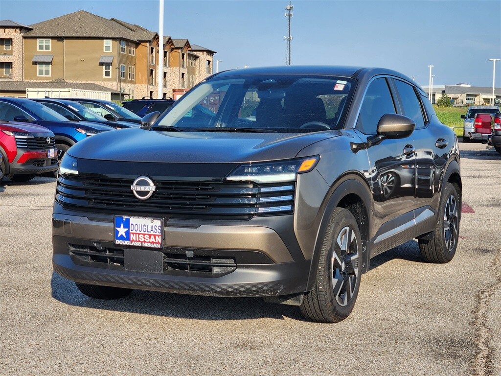 2025 Nissan Kicks SV photo 2