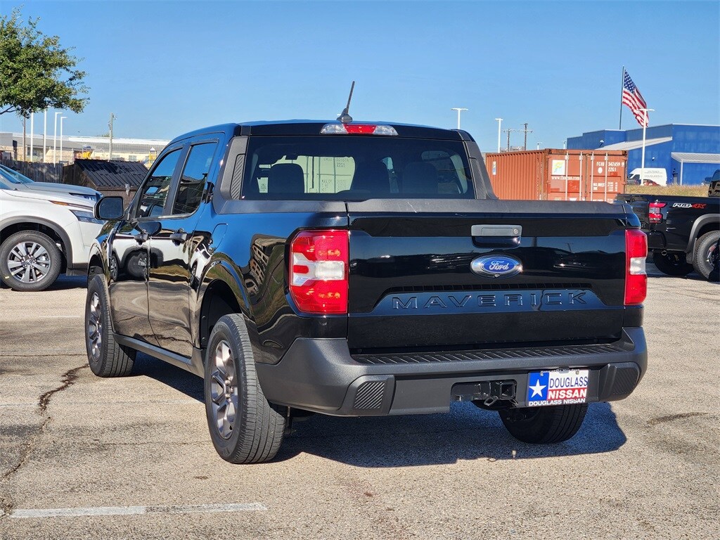 2022 Ford Maverick XLT photo 2