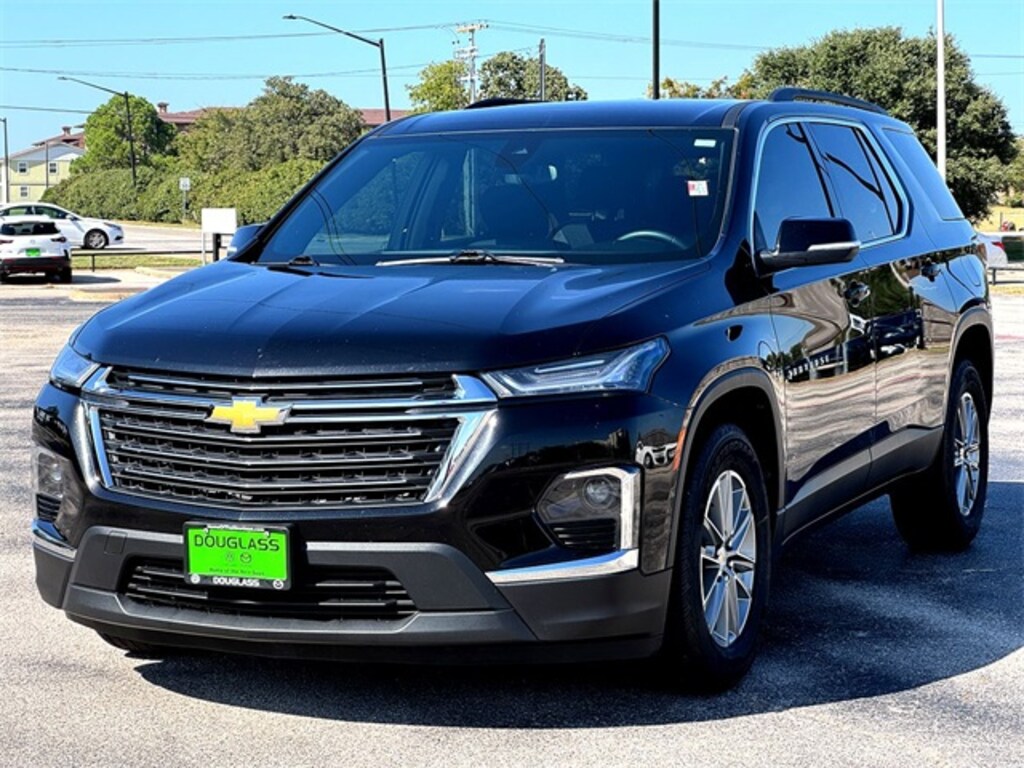 Used 2023 Chevrolet Traverse LT SUV