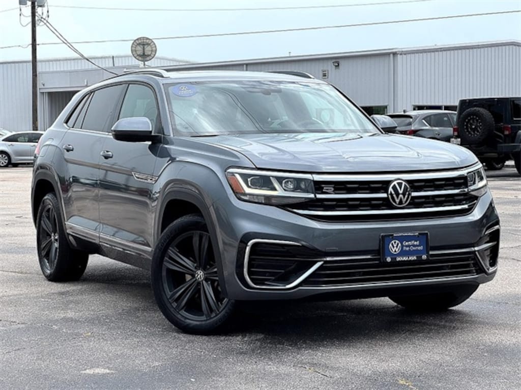 Used 2020 Volkswagen Atlas Cross Sport 3.6L V6 SE w/Technology R-Line SUV