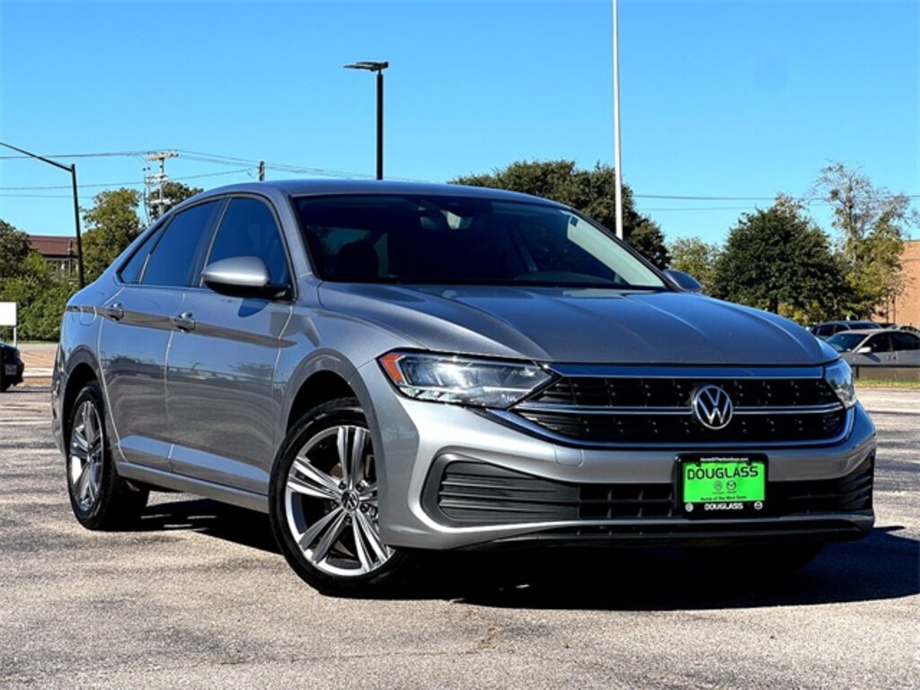 Certified 2024 Volkswagen Jetta 1.5T SE Sedan