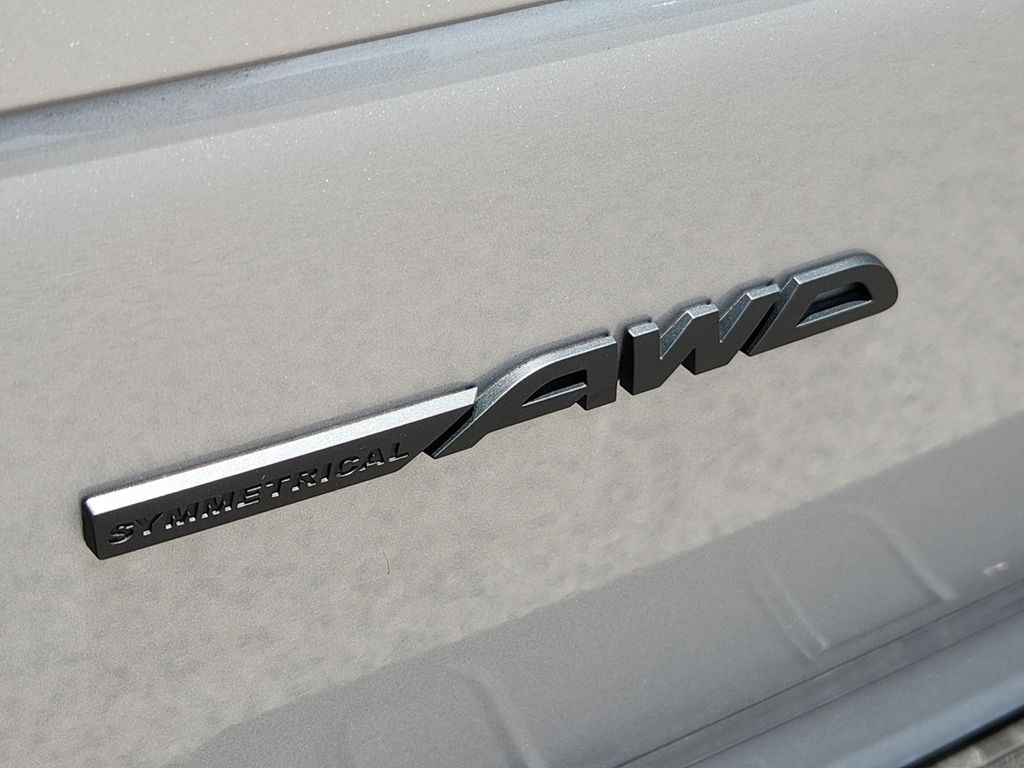 2026 Subaru Outback Limited - Photo 9