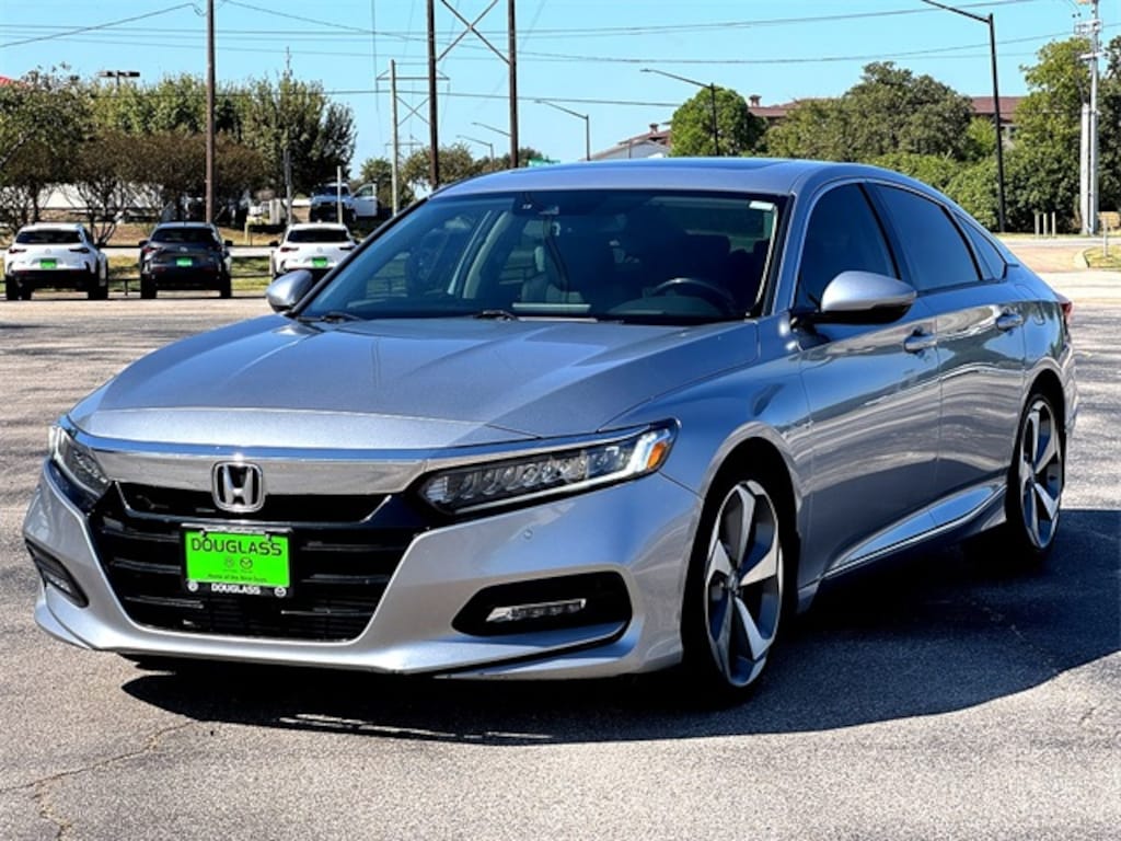 Used 2019 Honda Accord Touring 2.0T Sedan