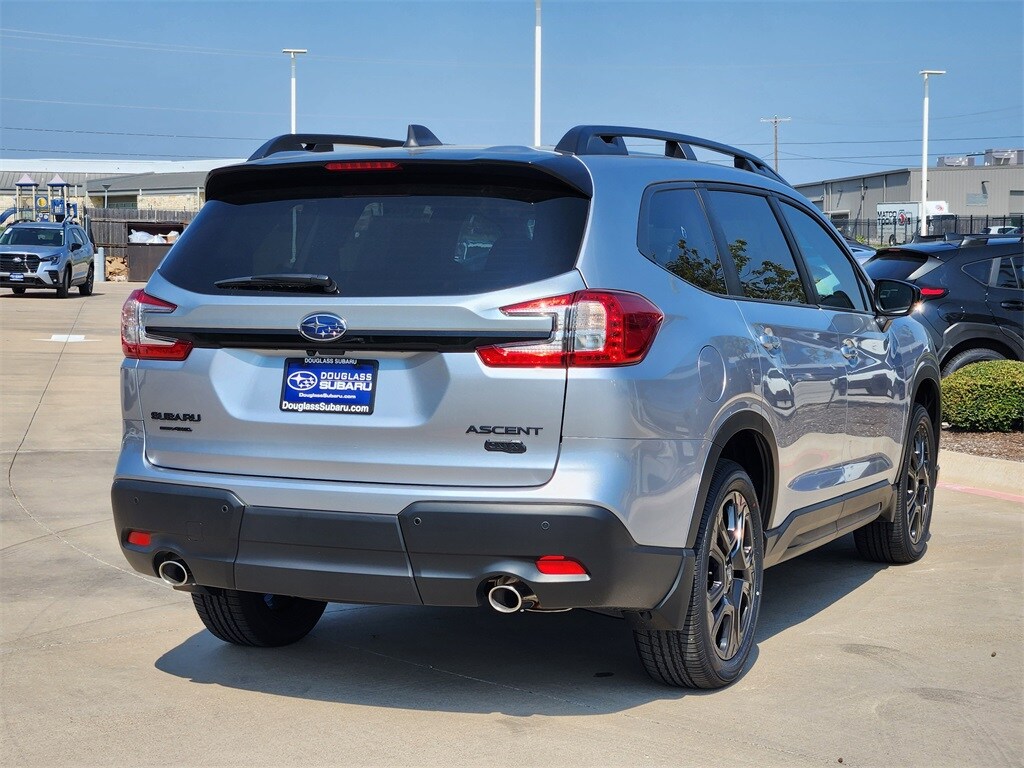 2025 Subaru Ascent Onyx Edition Touring photo 2