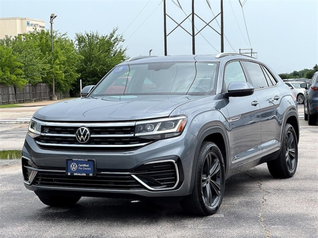 Used 2020 Volkswagen Atlas Cross Sport 3.6L V6 SE w/Technology R-Line SUV